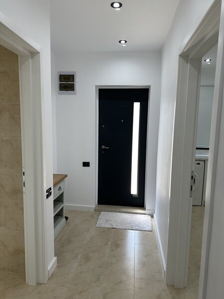 Tunari,  1 Decembrie, Complex Paris Residence