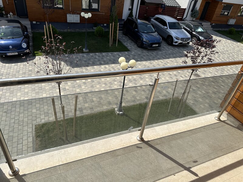 Tunari,  1 Decembrie, Complex Paris Residence