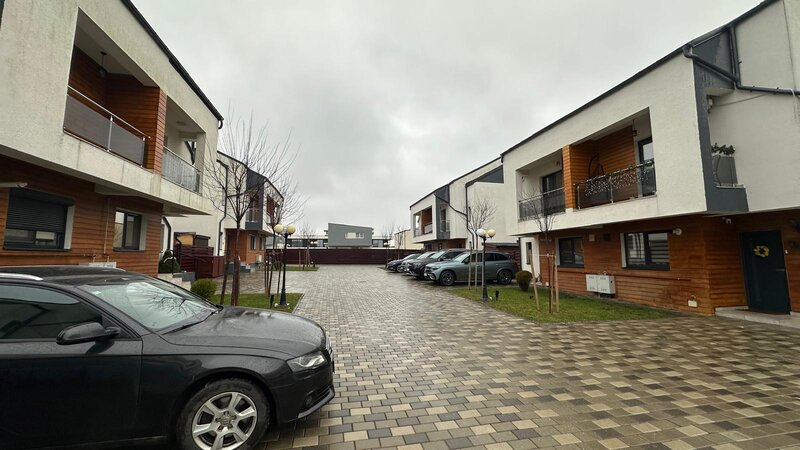 Tunari,  1 Decembrie, Complex Paris Residence